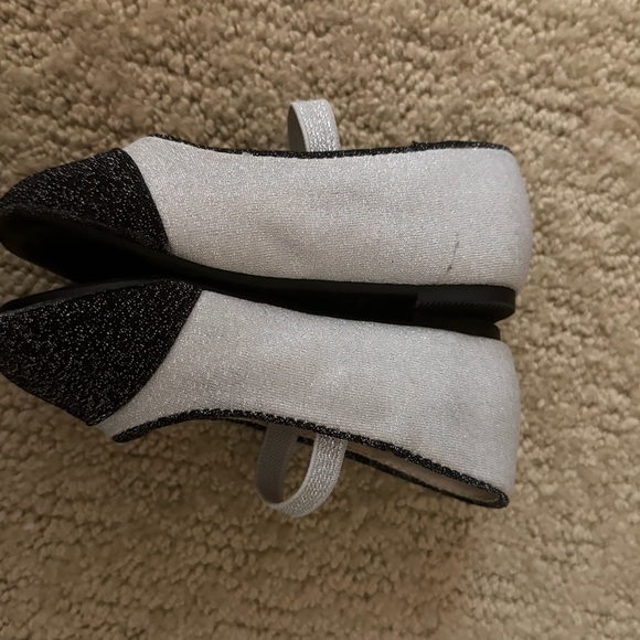 Silver and black sparkle shoes size 6 - Picture 2 of 3